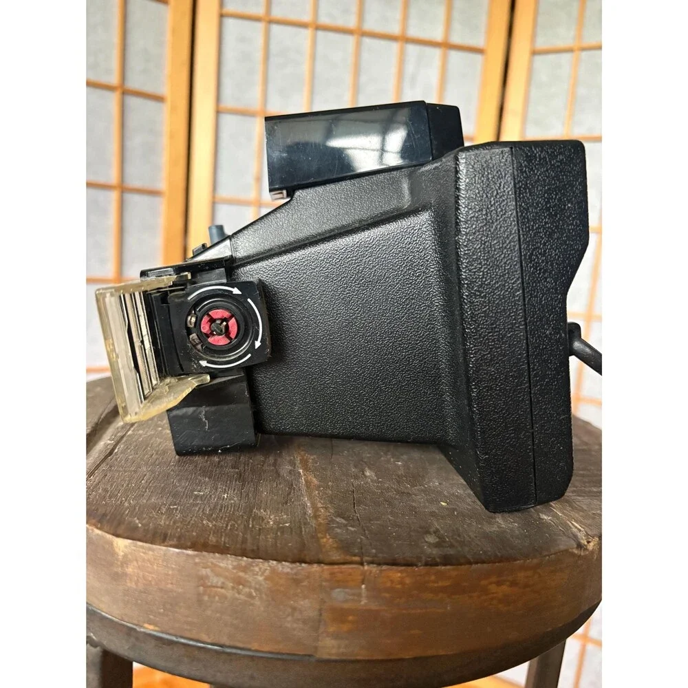 Vintage Polaroid Super Colorpack Land Camera w Flash Retro Instant Camera